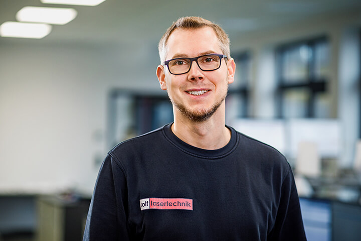 Christopher Rott Ihr Kontakt zu uns. | Rolf Lasertechnik